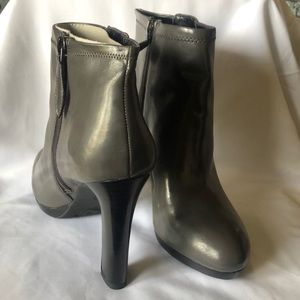 Heeled boot
